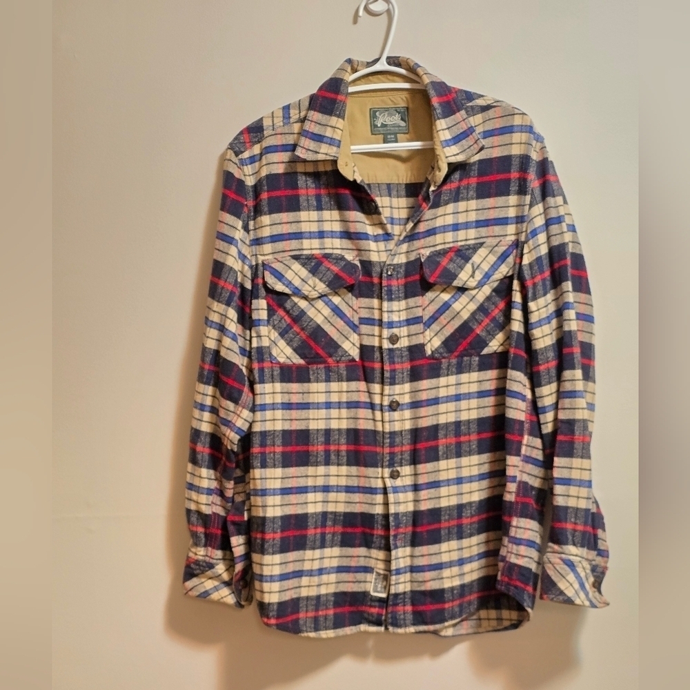 Roots plaid button-down flannel shirt size medium